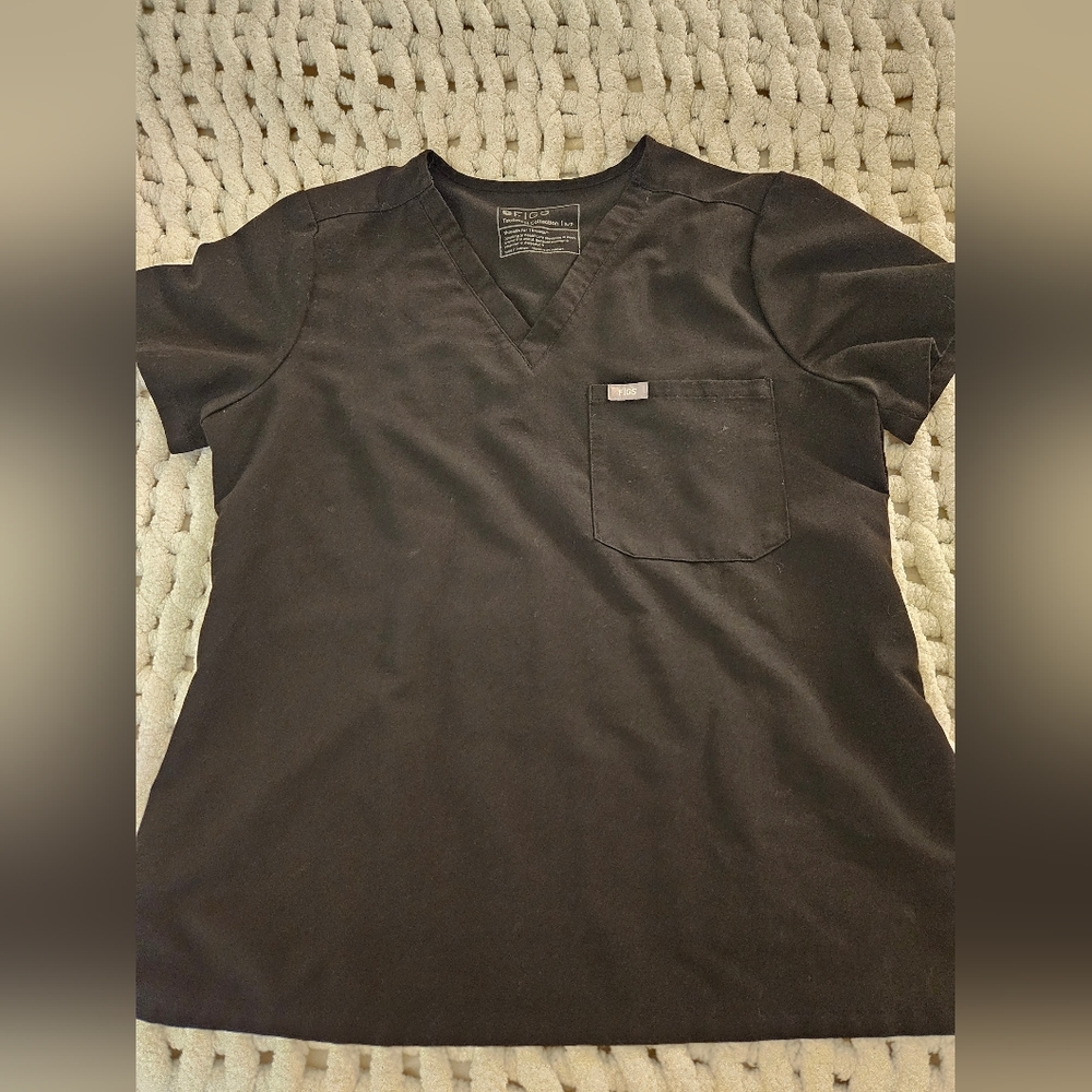 Catarina One-Pocket Scrub Top
